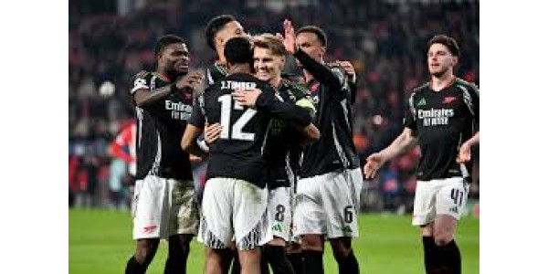 Arsenal besiegt Philips Sport Vereniging auswärts mit 7-1